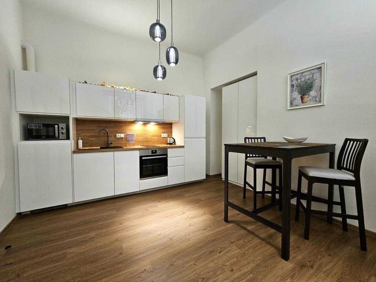 Sweet Apartment In The Heart Of 프라하 외부 사진